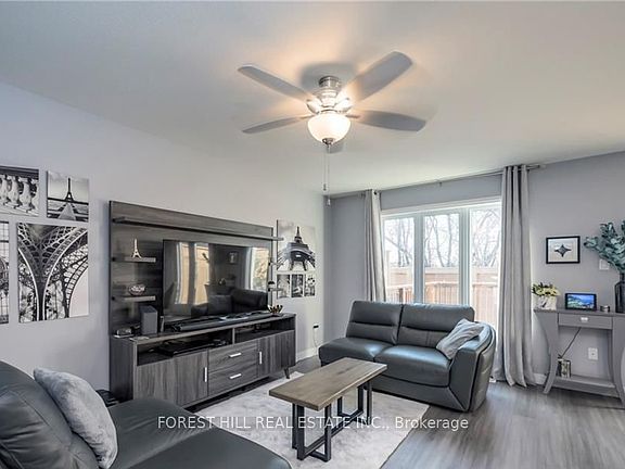 4th image of 1110 Meadowlark Rdg #23
