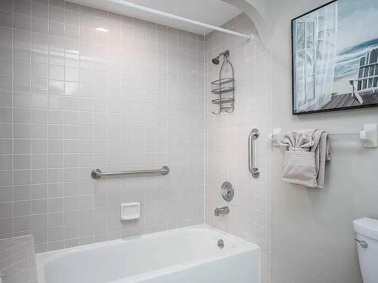 315 Charles Dr — Photo 22