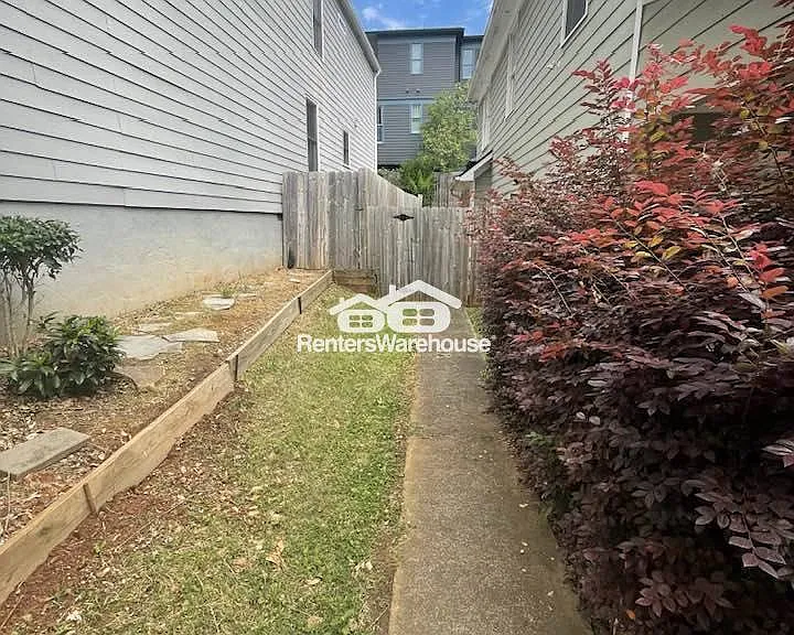 64 Bass St SE — Photo 7