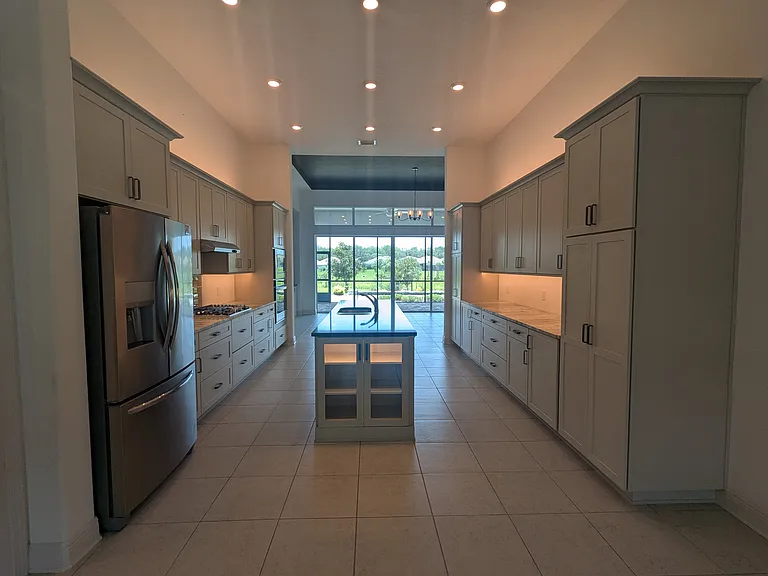 760 N Hunt Club Dr — Photo 8