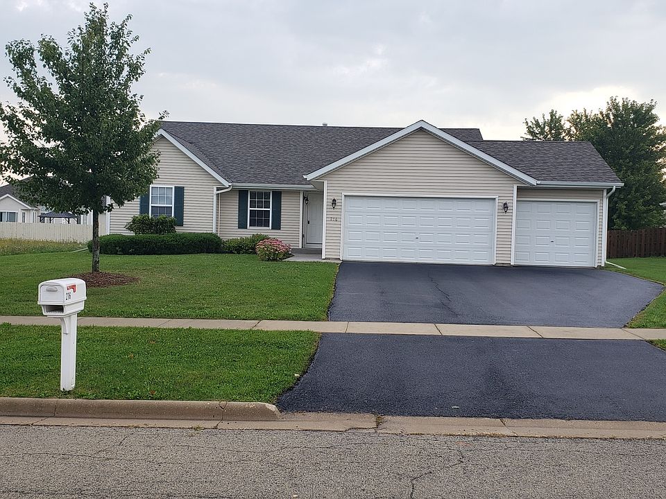 1st image of 216 English Oak Ln
