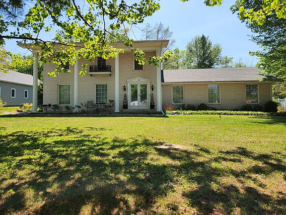 4th image of 766 Fairfield Rd