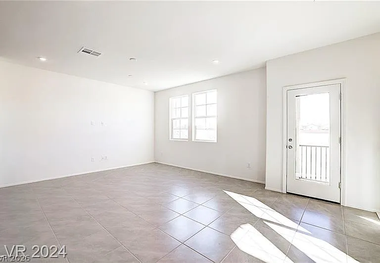 5613 Steampunk St — Photo 17