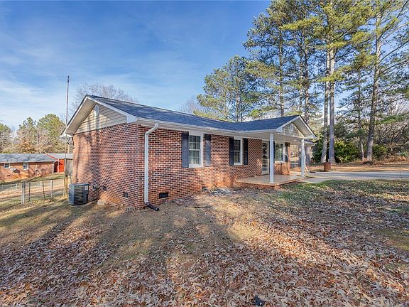 4th image of 1108 Knox Rd