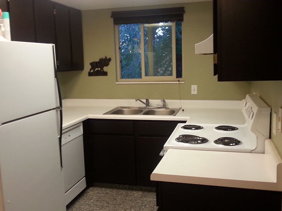 1st image of 971 E Creek Hill Ln #31