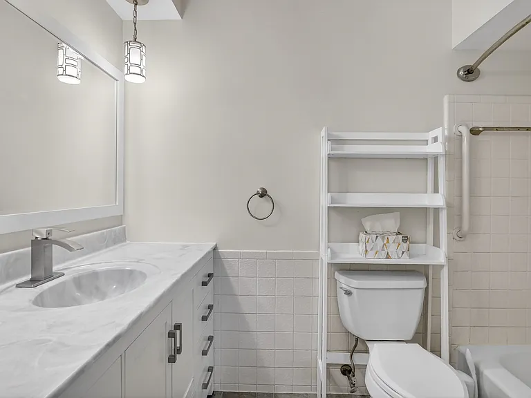 22850 E Nine Mile Rd #11 — Photo 14