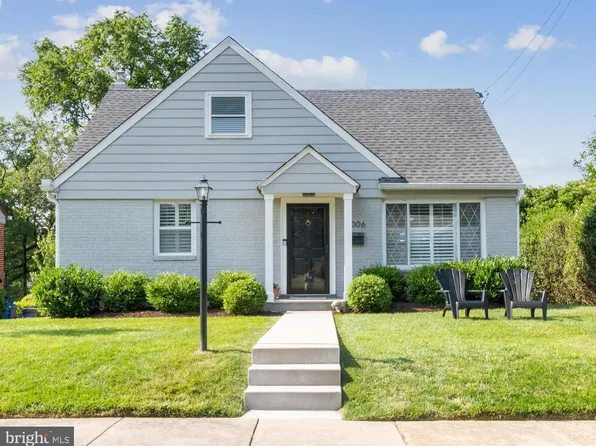 5006 Cushing Dr, Kensington, MD 20895