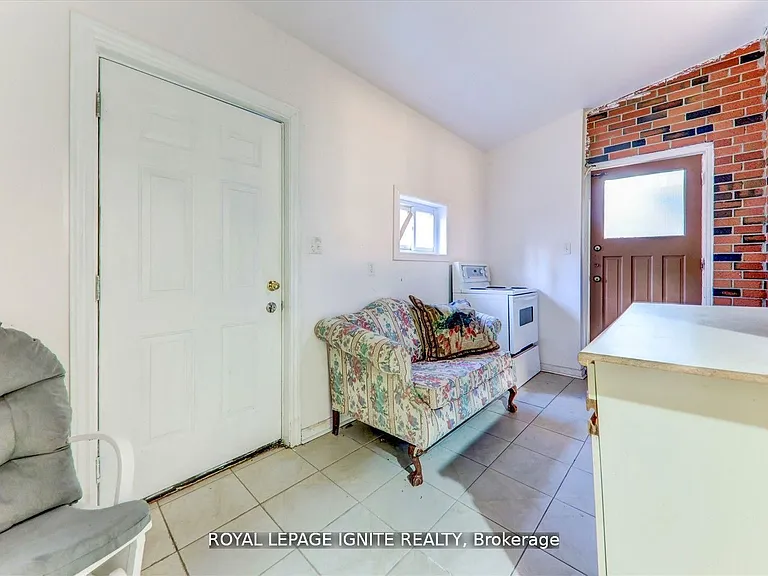 4010 Ellesmere Rd #BASEMENT — Photo 3