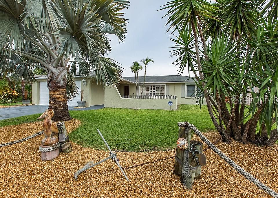 3833 Star Island Dr, Holiday, FL 34691 Zillow