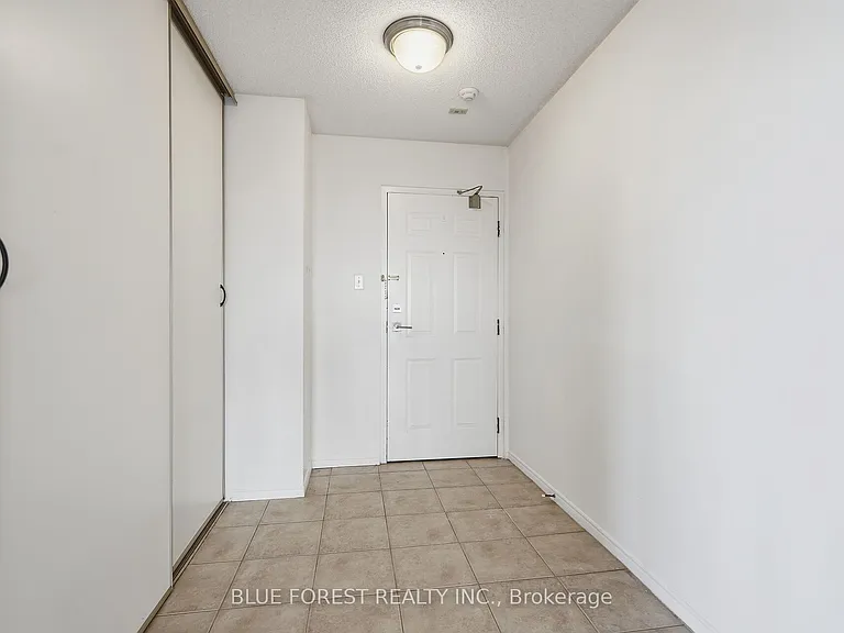 30 Chapman Ct #610 — Photo 7