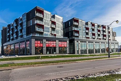 5240 Dundas St Photo 1