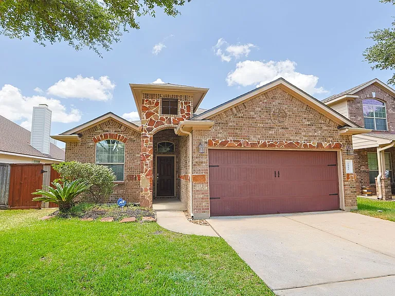 7042 Windy Run Ct — Photo 5