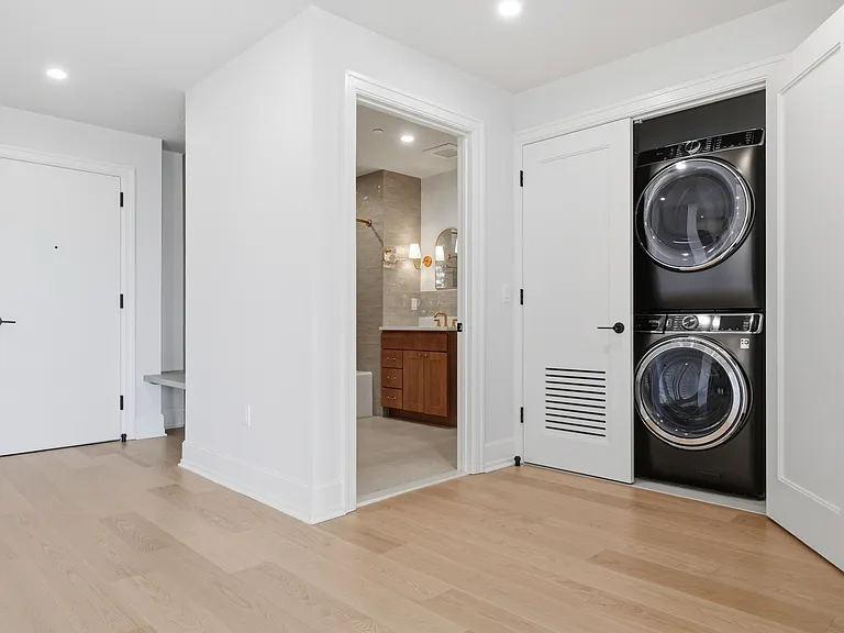 25 S Riverside Ave #208 — Photo 14