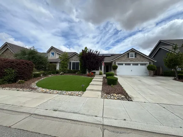 493 S Crescent Ln, Madera, CA 93636