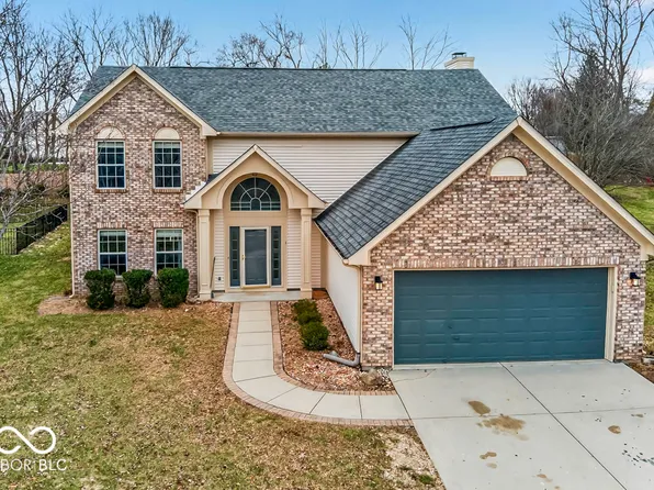 549 New London Dr, Greenwood, IN 46142