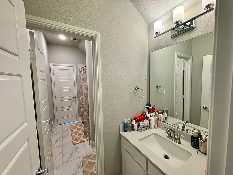 6443 Culverdale Ln — Photo 33