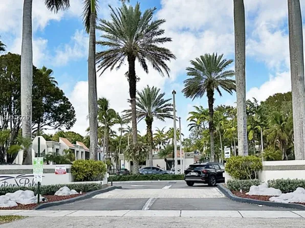 7929 SW 104th St #210, Miami, FL 33156