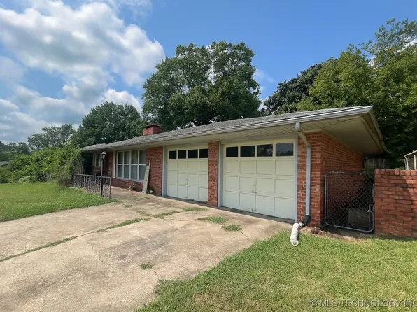 909 Honor Heights Dr, Muskogee, OK 74401