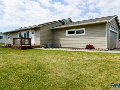 104 S Roberts St, Humboldt, SD, 57035