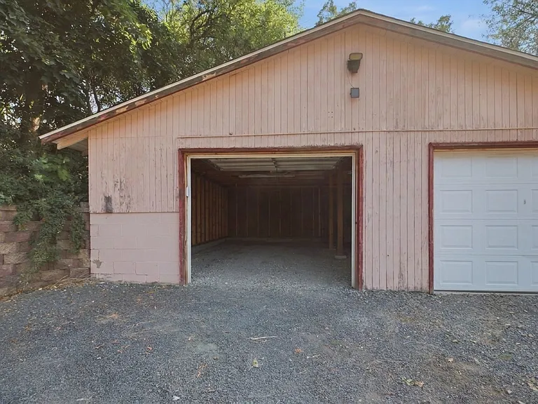 206 Cherry St — Photo 11