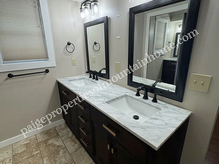 106 Parkview Cir — Photo 10