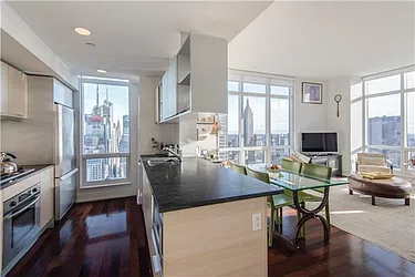 Rented by (Legacy) Elegran