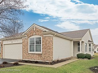 21231 Windsor Lake Ln, Crest Hill, IL 60403