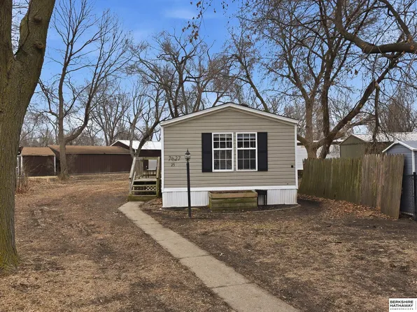 7627 N 101st Plz #25, Omaha, NE 68122