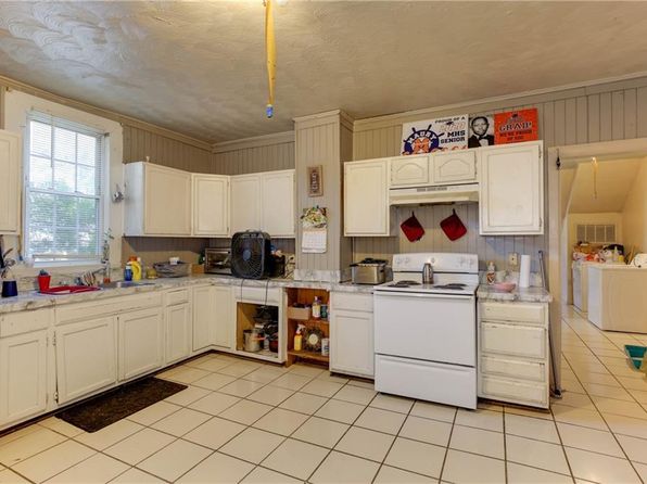 norfolk-virginia-79187277 picture