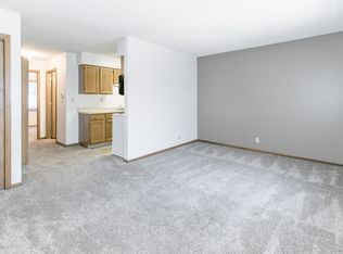 1621 N 26th St #1, Lincoln, NE 68503