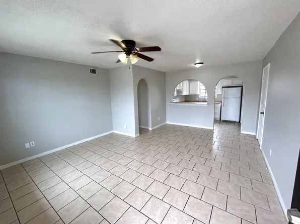 1924 Tusa Dr APT B, Violet, LA 70092