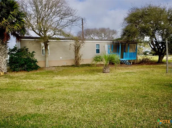 1502 W Monroe Ave, Pt O Connor, TX 77982
