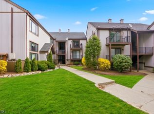 15276 Aspen Ct BLDG 15 #276, Stanhope Boro, NJ 07874