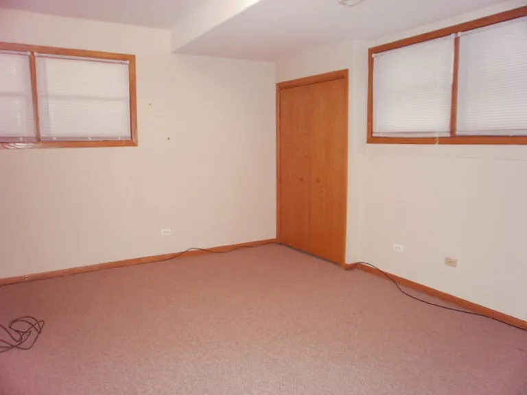 1336 W Huron St — Photo 8