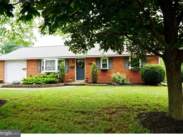 261 Washington St, East Greenville, PA 18041