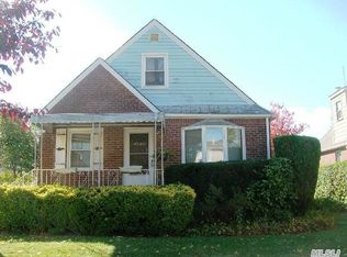 24422 86th Rd, Bellerose, NY 11426