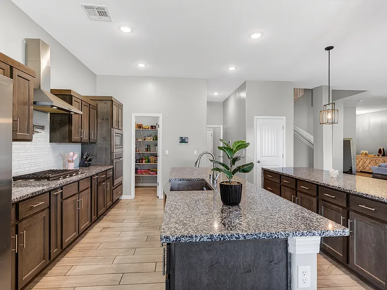 13637 Baja Vista Ct — Photo 20