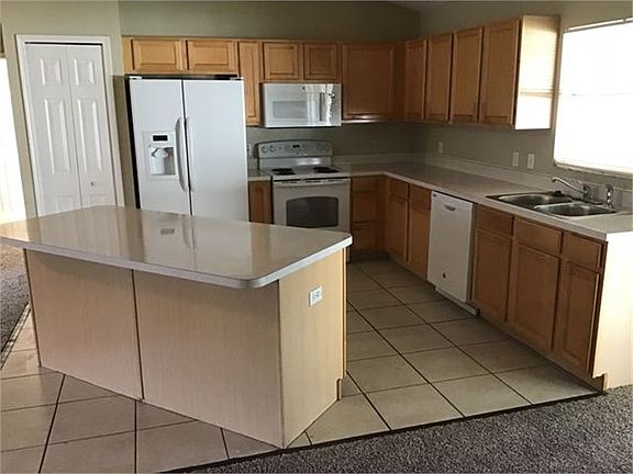 3rd image of 2449 Pine Chase Cir
