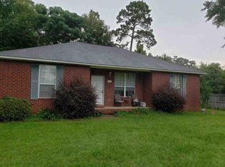 100 Old Timers Ln, Cantonment, FL 32533