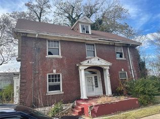 6075 W Cabanne Pl, Saint Louis, MO 63112