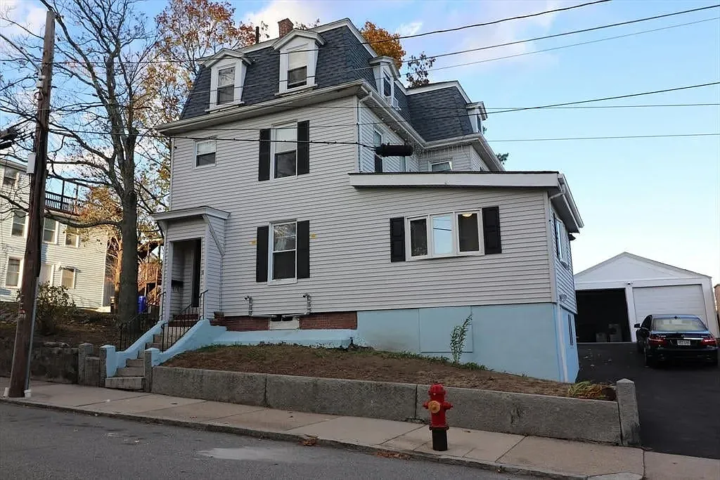 Photo 1 of 12 - 9 Columbia St - Malden, MA Primary Photo - 9 Columbia St