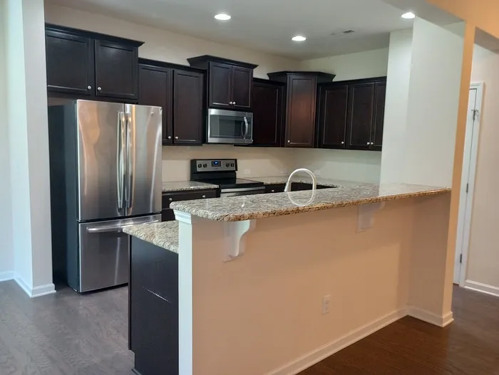 48 Hatfield Way — Photo 10