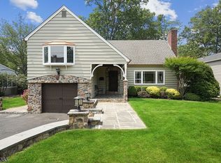 3 N Oak Ct, Madison, NJ 07940