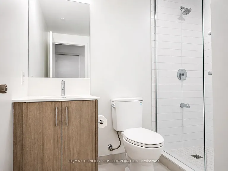 4010 Eglinton Ave W #424 — Photo 8