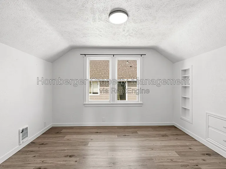 2719 E Columbia Ave — Photo 25