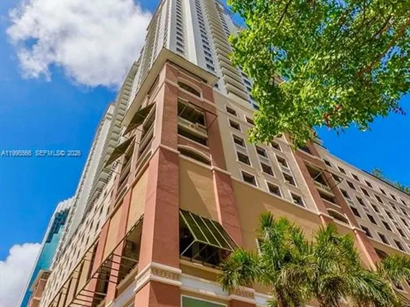 999 SW 1st Ave, Miami, FL