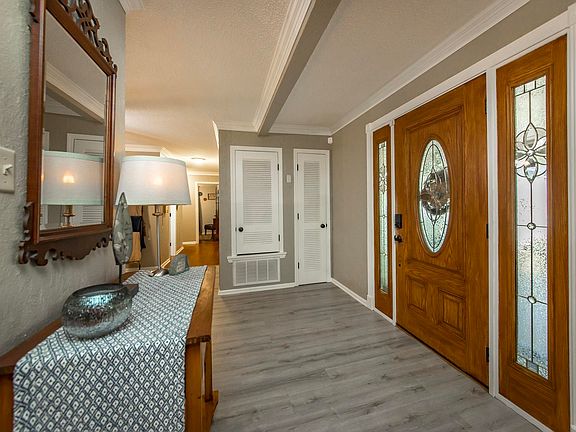 4th image of 508 Parrish St