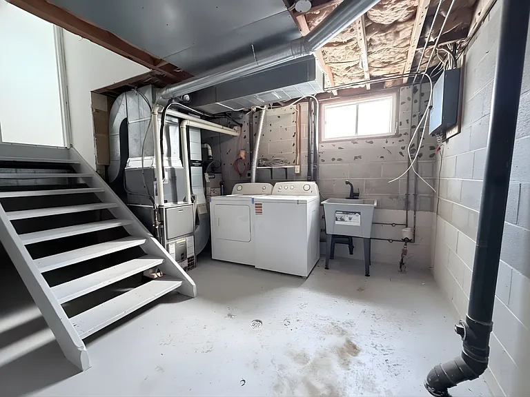 195 Mohawk St — Photo 30