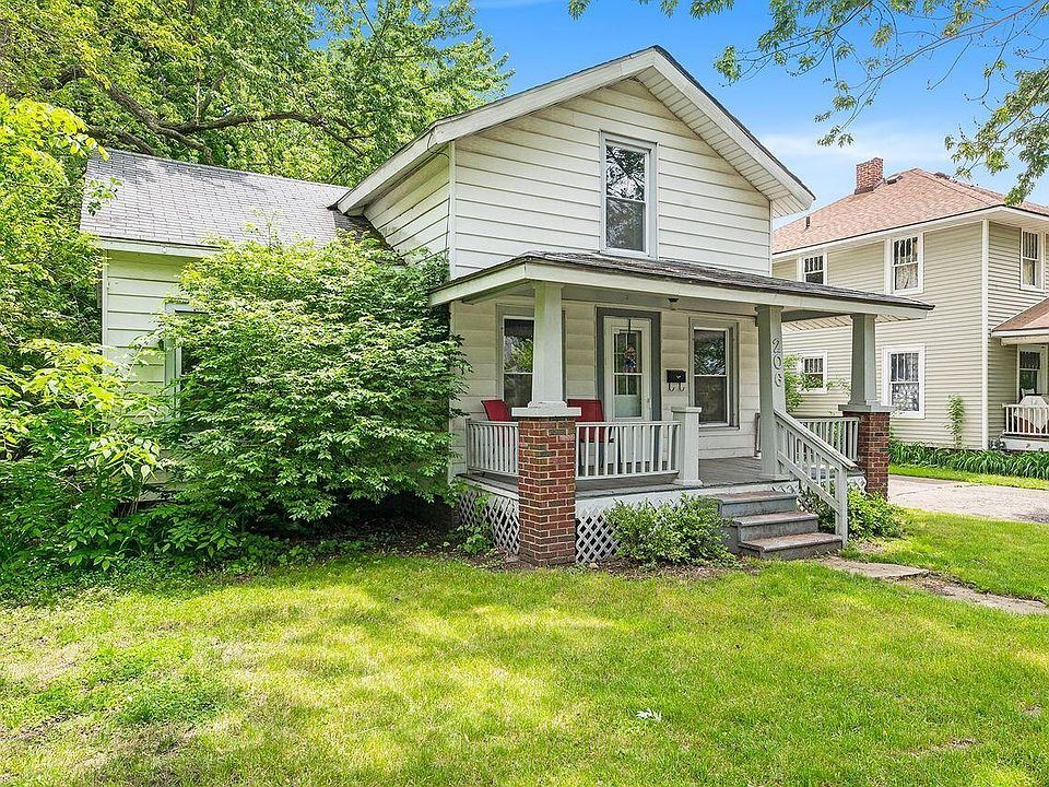 1st image of 206 S Clay St
