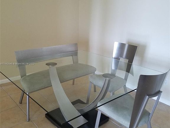 4th image of 511 SE 5th Ave APT 1512